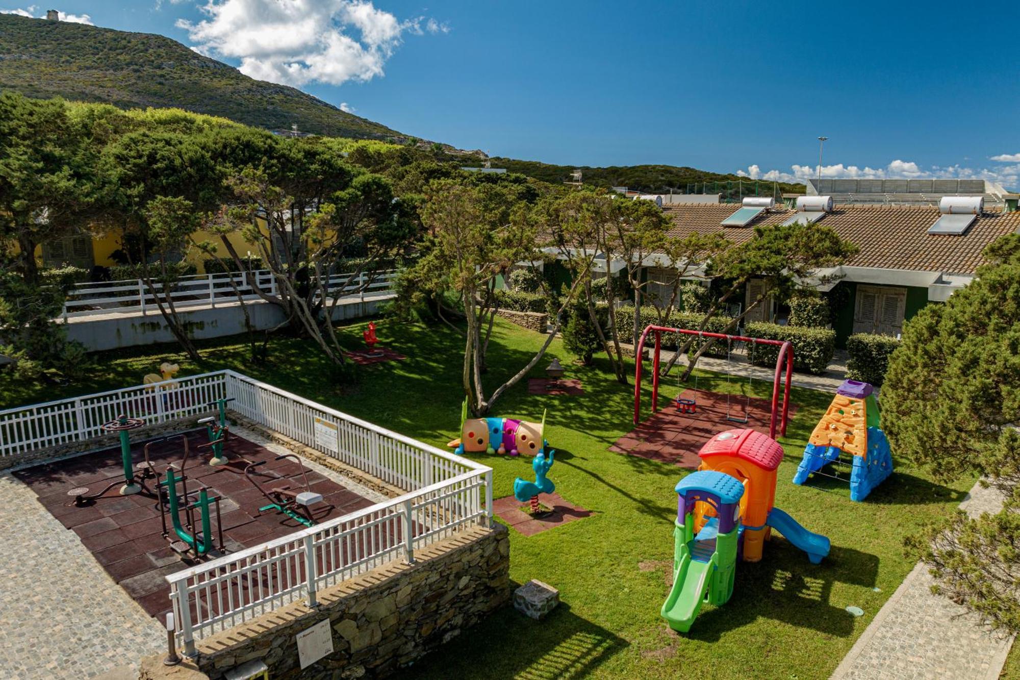 Hotel Club Esse Sporting Stintino Exterior foto